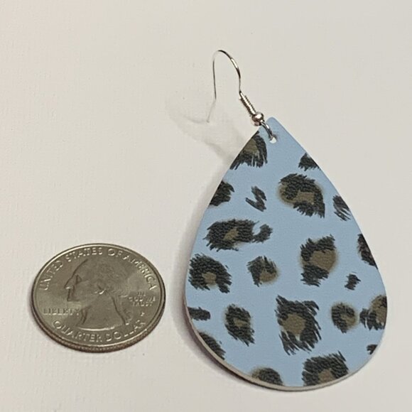 Leopard Print Earring, Animal Print Earring, Leopard Earring, Gift Idea, Animal - Picture 3 of 4